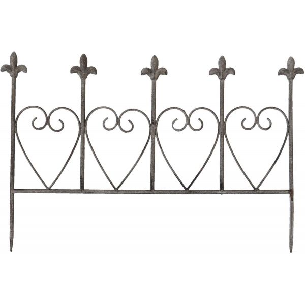 Bordure de jardin coeur romantique