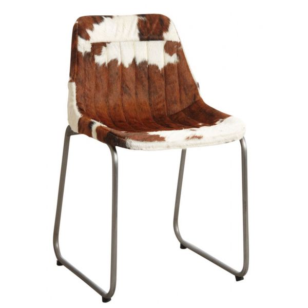 Chaise en métal et peau de vache naturelle