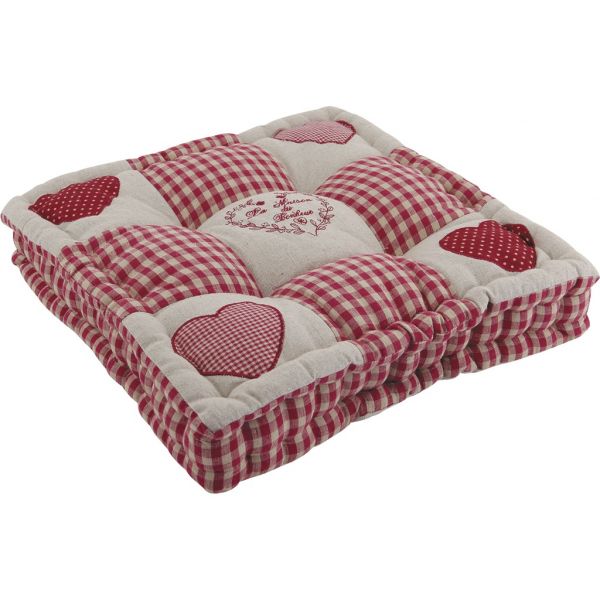 Coussin rouge motifs coeurs