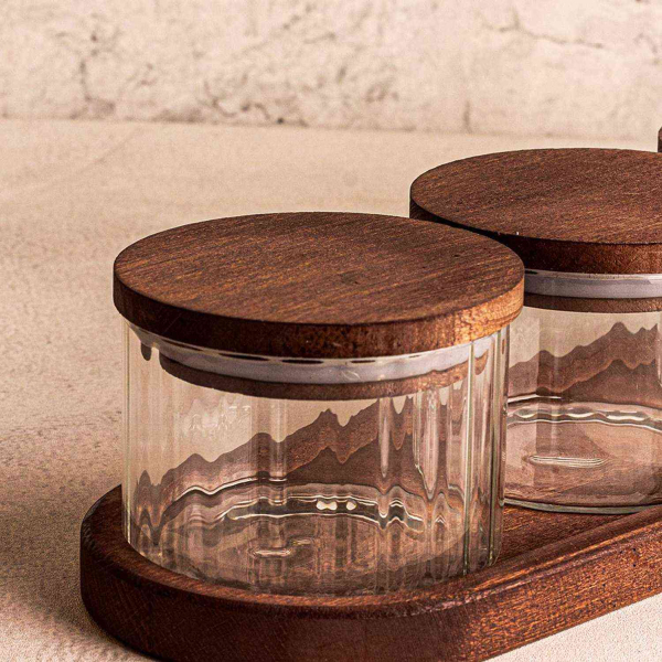 Ensemble pots en verre avec couvercle et plateau bois - 44,90