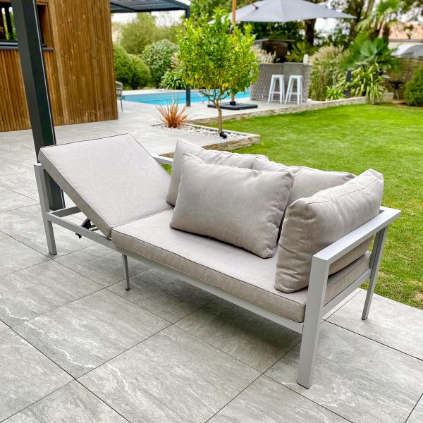 Ensemble repas de jardin 9 places en aluminium Antalya - 1789