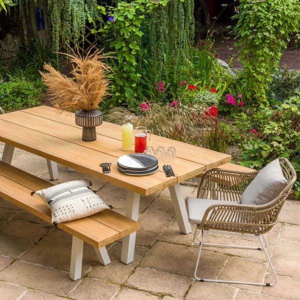 Ensemble table et bancs de jardin en aluminium et teck recyclé