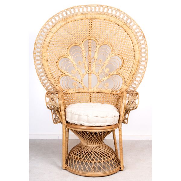 Fauteuil Emmanuelle en rotin teinté marron - AUB-0431