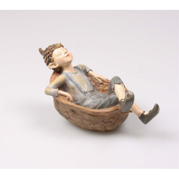 Fée couchée dans noix en résine 17 x 9 x 11 cm - Farmwood animals
