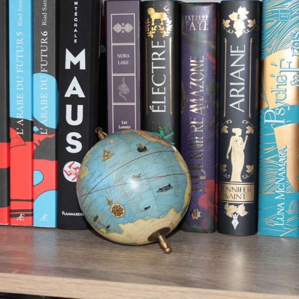 Globe terrestre à suspendre 10 cm - BATELA