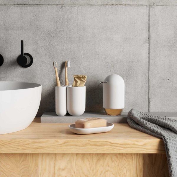 Gobelet avec porte brosse à dents - UMBRA