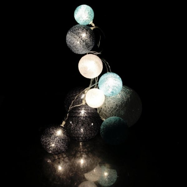 Guirlande lumineuse boules colorées 10 leds multi-tailles - 6,90