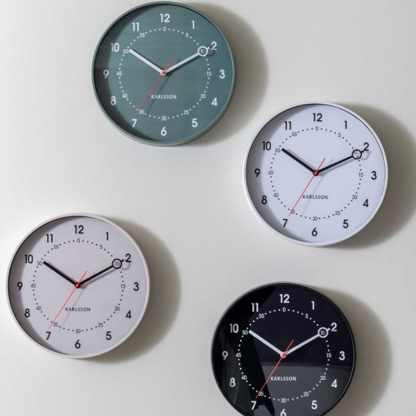 Horloge murale en résine Fresco - KARLSSON