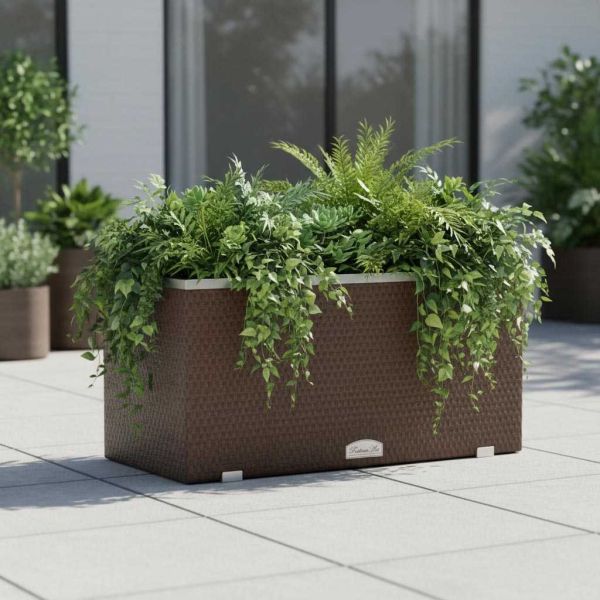 Jardinière en résine tressée avec réserve d'eau et cadre en aluminium 95 x 39 x 43 cm - Rattan Art
