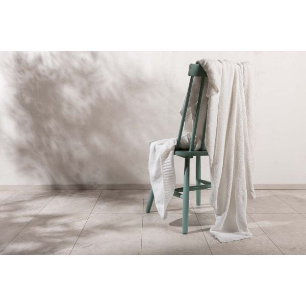 Jeté de canapé en polyester chenille Ally 170 x 130 cm - VENTURE HOME