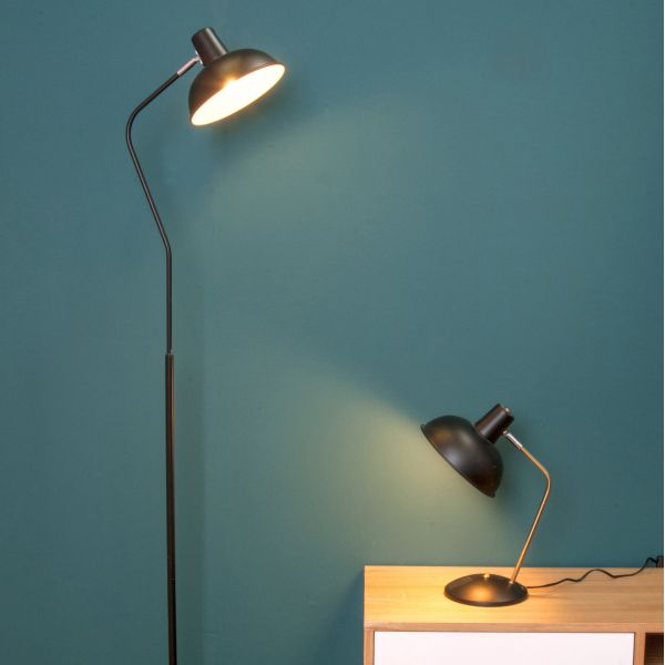 Lampe en métal à poser Hood - LEITMOTIV