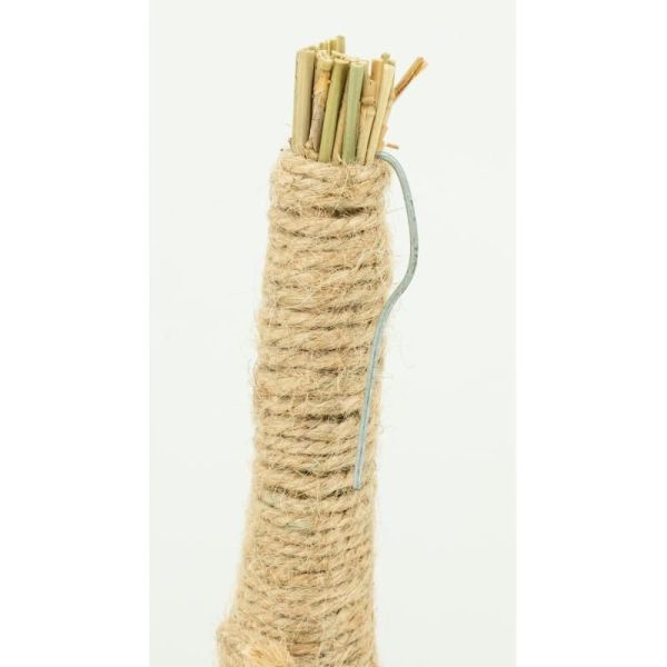 Nichoir en paille et bambou. - 6,90