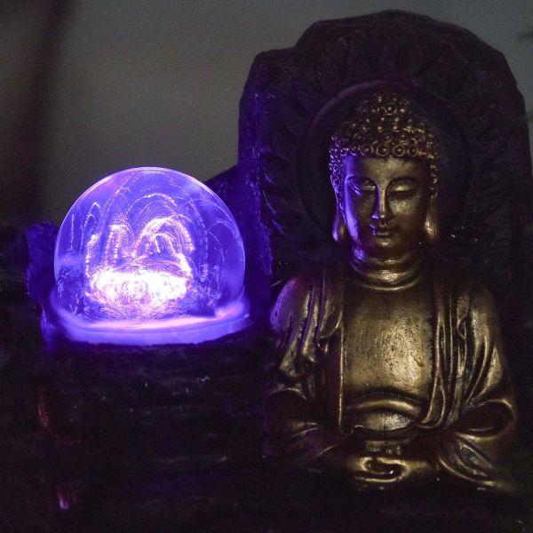 Petite fontaine d'intérieure en résine avec LED bouddha Theravada - 7