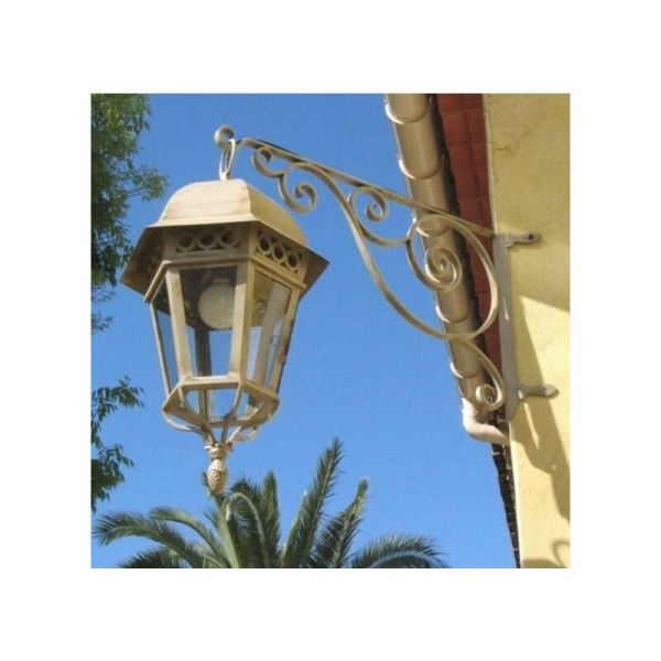 Potence en fer forgé pour lanterne à suspendre  Arabesque - LANTERNES DAUTREFOIS