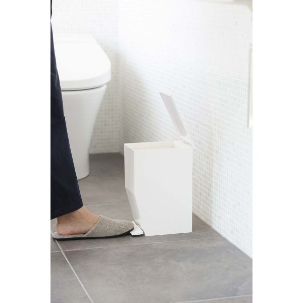 Poubelle de salle de bains moderne Tower - 38,90