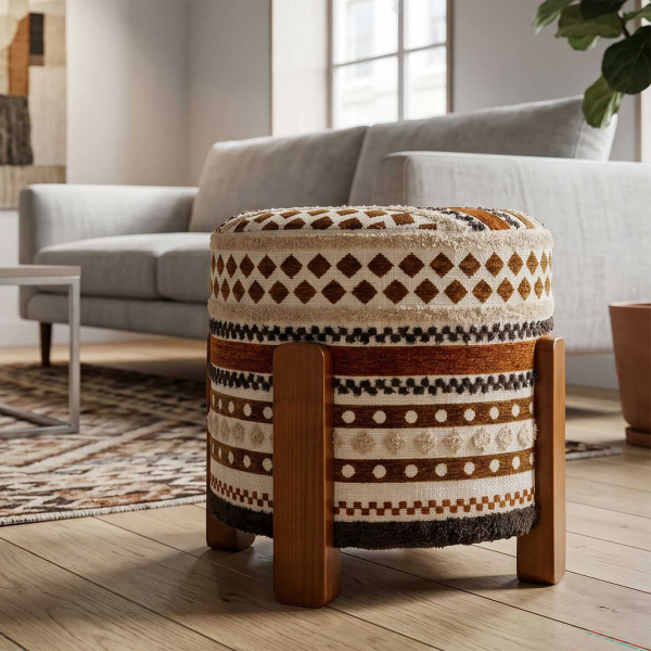 Pouf en tissu avec pieds en bois Ethnic - MAURO FERRETTI