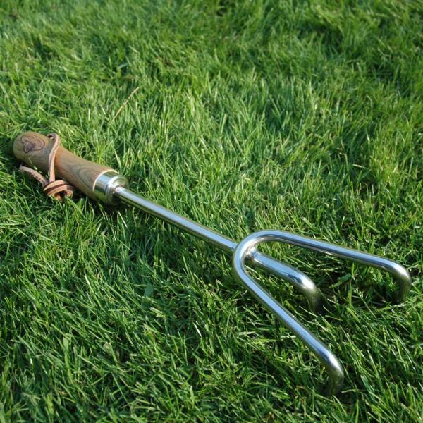 Râteau à main en acier inoxydable et bois de frêne - GARDEN TOOLS