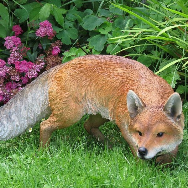 Renard rôdeur en résine 37 cm - VIVID ARTS