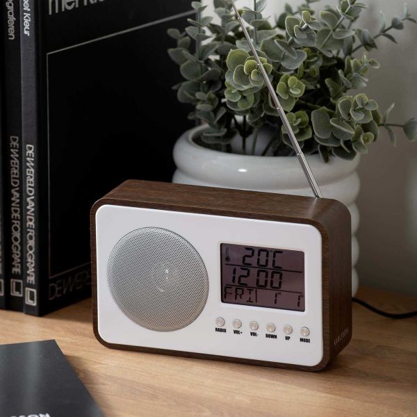 Réveil avec radio FM Retro - KARLSSON