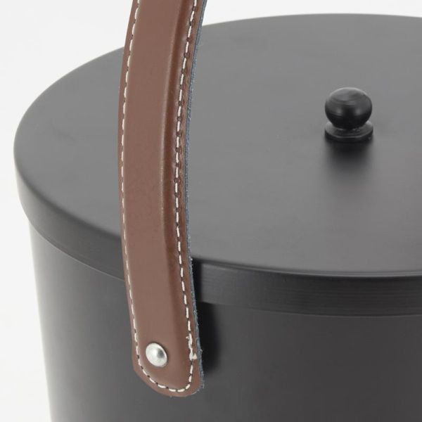 Seau à cendres en métal noir et cuir - 34,90