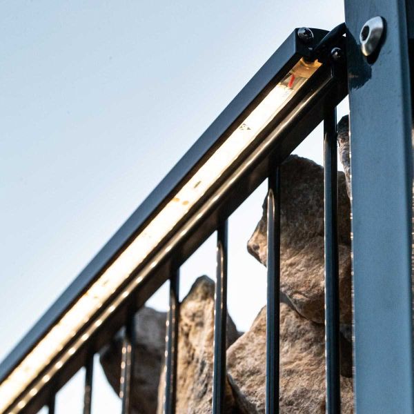 Set 3 barettes lumineuses transformateur et prolongateur pour clôture en métal et gabions 1.96 m - 429