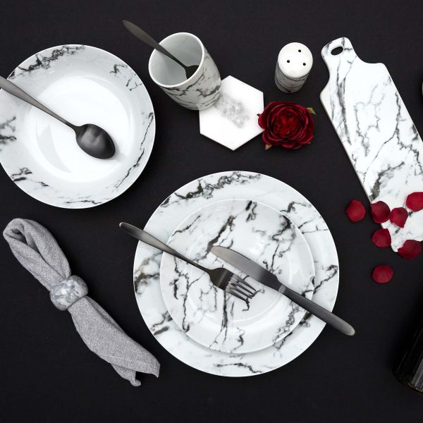 Set salière et poivrière en porcelaine effet marbre - 3,90