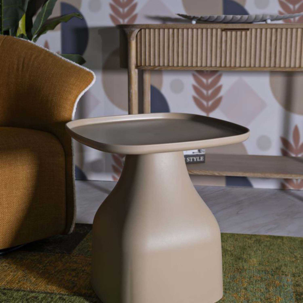 Table d'appoint en plastique Gea 48 x 48 x 50 cm - MAURO FERRETTI