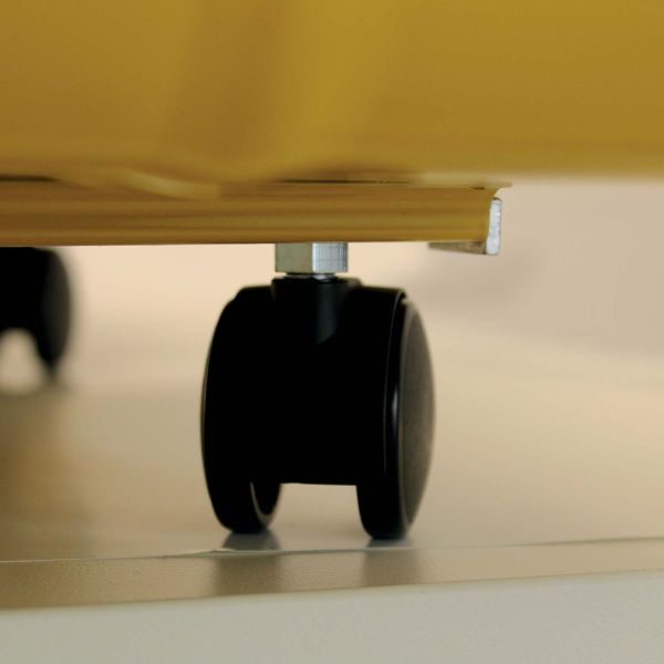 Table basse en acier sur roulettes Habitat 90 cm - 5