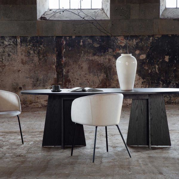 Table de repas ovale Bootcut - VENTURE HOME