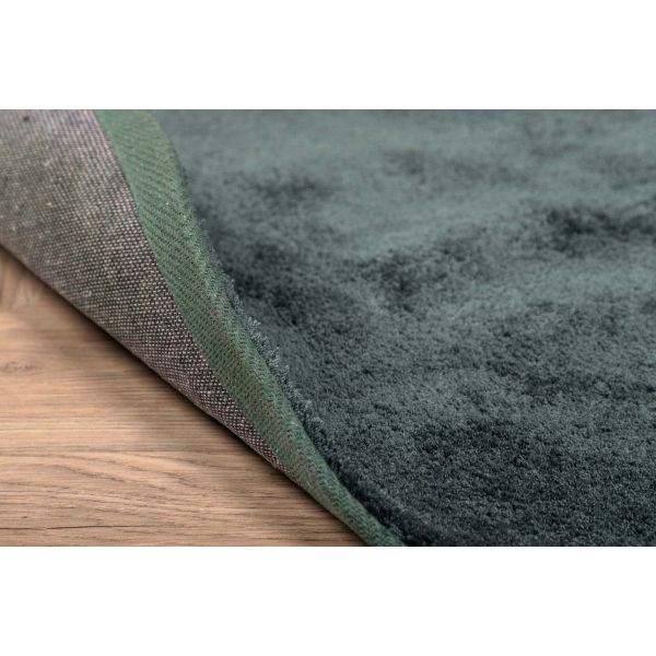 Tapis en coton et polyester effet viscose vert Undra - 189