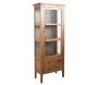 Armoire en bois et verre
