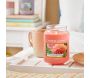 Bougie jarre en verre senteur rose et abricot - YAN-0121