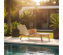 Chaise bain de soleil en teck et cannage synthétique BAIA - AUBRY GASPARD