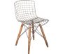 Chaise en métal et bois assise grillagée