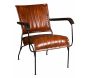 Fauteuil en cuir de buffle, métal et bois verni