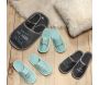 Porte chaussons invités avec 4 paires de chaussons Family - THE HOME DECO FACTORY