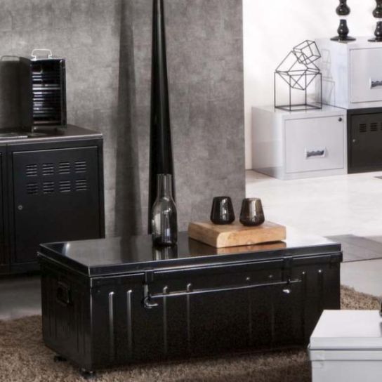 table-basse-noir-vintage