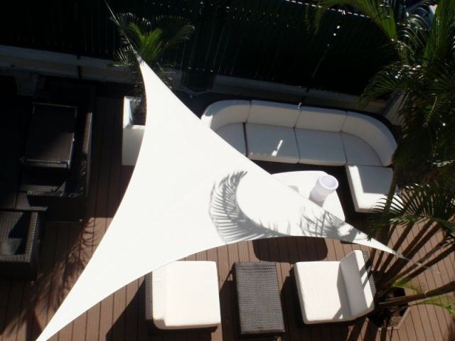 voile-d-ombrage-blanche-4-m-antidechirure