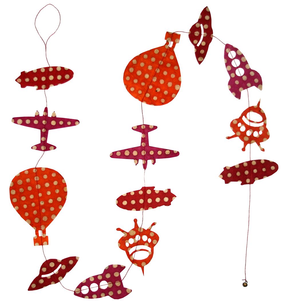 Guirlande déco enfant voyage dans le ciel Vif