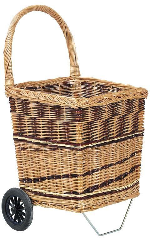 Chariot à bûches en osier bicolore sur roulettes