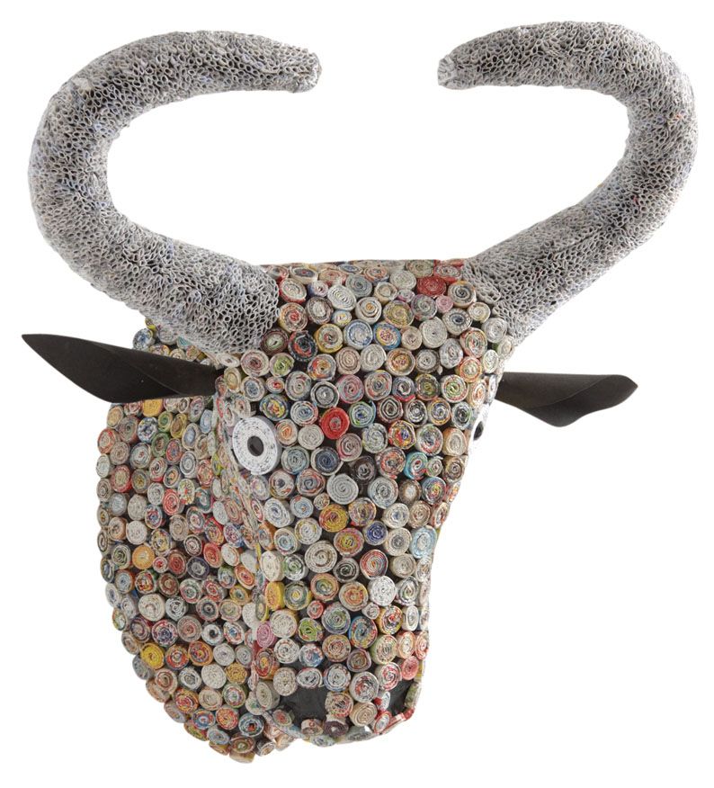 Tête de taureau murale en papier recyclé