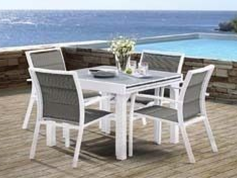 Comment mettre en valeur un salon de jardin 4 places ?
