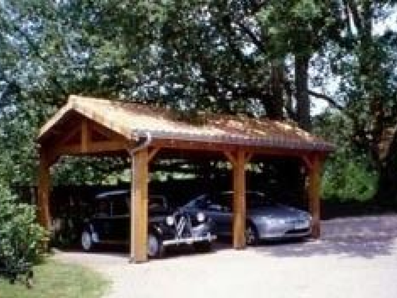 Carport double pente : Tous les modèles et infos utiles