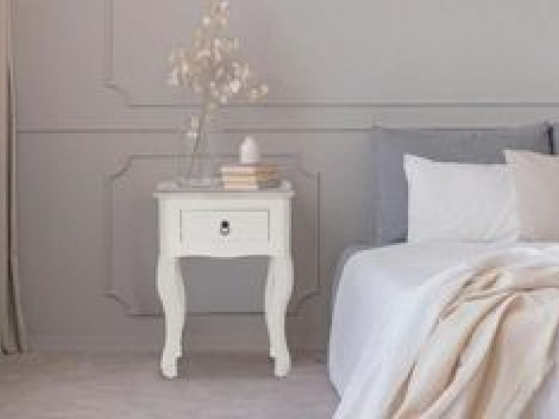 La table de chevet en bois :  l'intemporel indispensable !