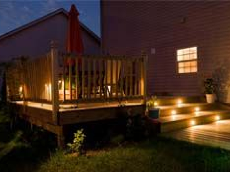 3 astuces pour réussir l'éclairage de votre terrasse en bois !
