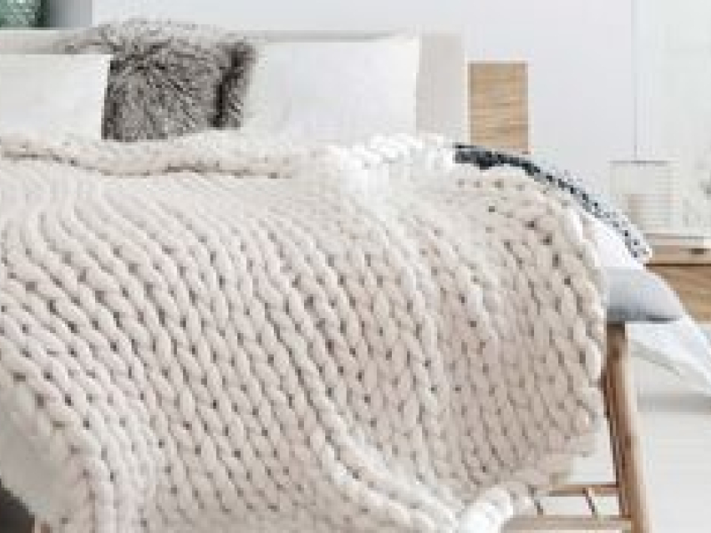 Plaid grosse maille : enveloppez-vous de douceur !
