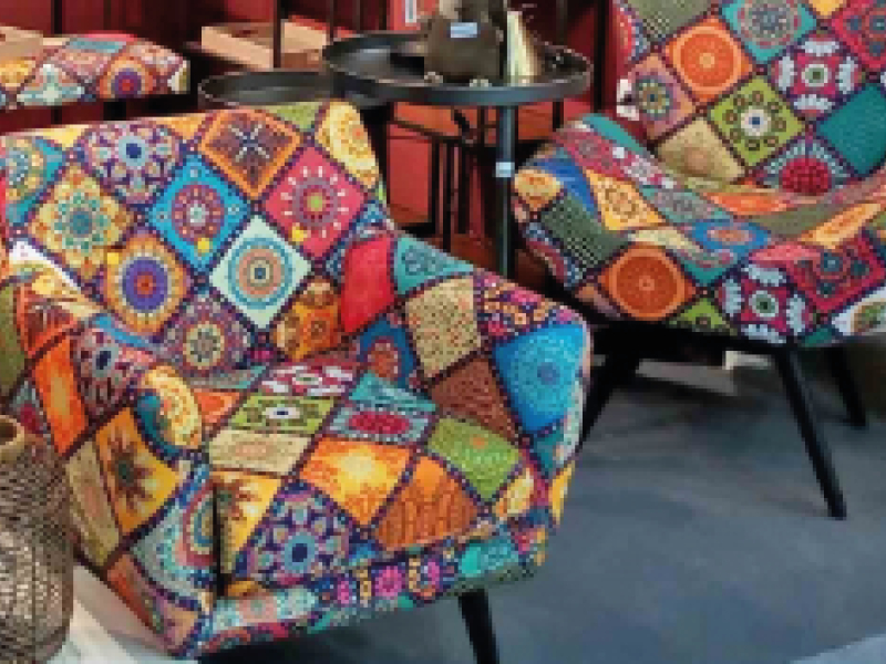 Fauteuil multicolore : mettez de la nuance dans votre déco !