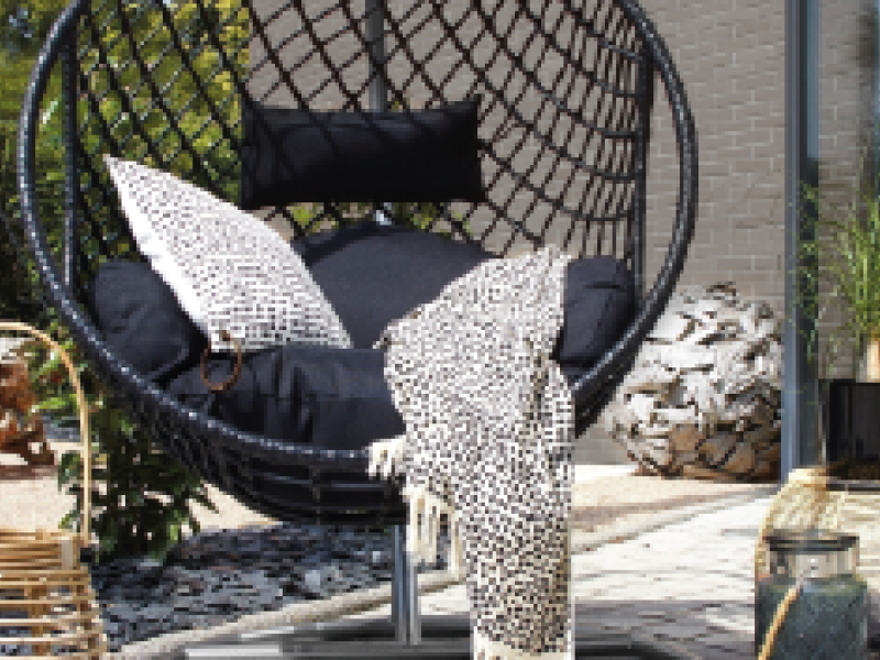 Fauteuil oeuf suspendu : détendez vous au salon ou au jardin !
