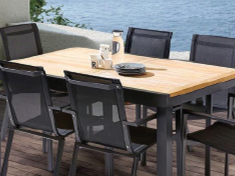 Salon de jardin en teck : les pièces à saisir pour une terrasse tendance