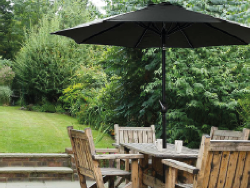 Parasol terrasse : idéal pour apporter une ombre bienfaisante